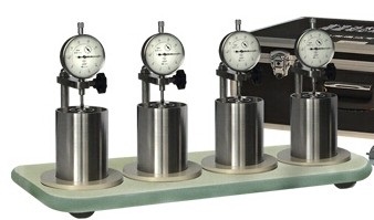 �(y��)�r��Û�y(c��)���x 